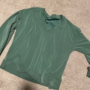 Athleta sweater size XL. Never worn